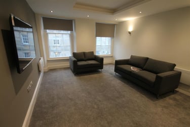 2 bed flat, 15-21 Nun Street, City Centre, Newcastle, NE15AG - Image 2